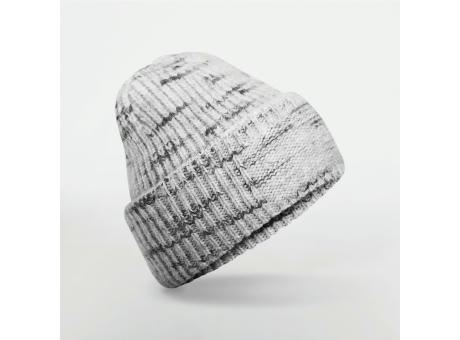 Gorro con parche de punto grueso
