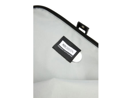 Mochila urbana resistente al agua con solapa