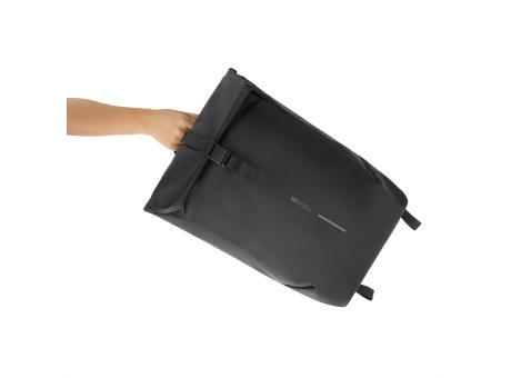 Mochila urbana resistente al agua con solapa