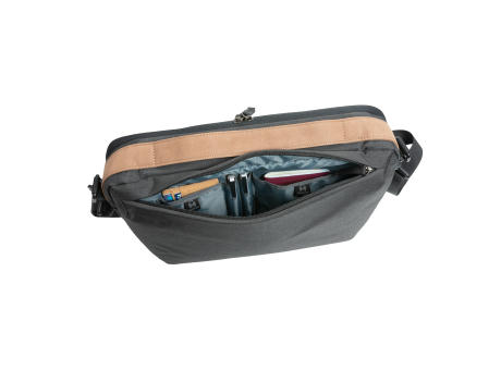 Maletín para portátil 15,6" Impact AWARE ™ 300D two tone