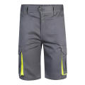 VL HEMERA. Zweifarbige Stretch-Bermudashorts mit mehreren Taschen (240 g/m²) aus Baumwolle (46 %), EME (38 %) und Polyester (16 %)