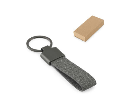 RAVEN. Schlüsselanhänger, rechteckig, aus Metall und recyceltem Pet (30% recycelt)