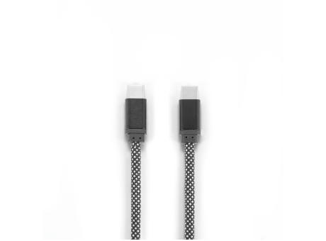 NADELLA. USB-C-zu-USB-C-Kabel mit geflochtenem Polyesterkabel (60 W) und einem Magnetsystem zum einfachen Aufwickeln