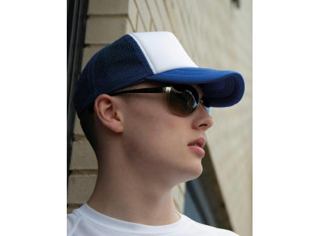 Gorra acolchada con ½ malla