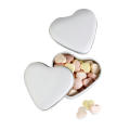 Caja corazón con caramelos
