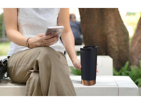 Vaso de 500 ml con aislamiento de cobre al vacío Peeta