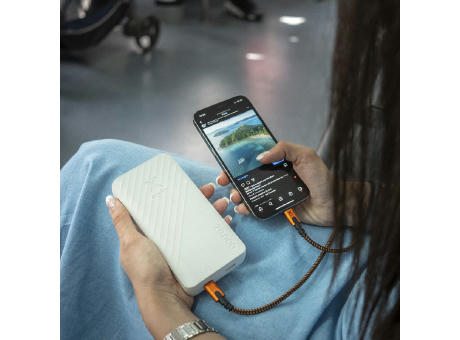 Batería externa Xtorm Go2 de 20 W y 20 000 mAh con carga rápida