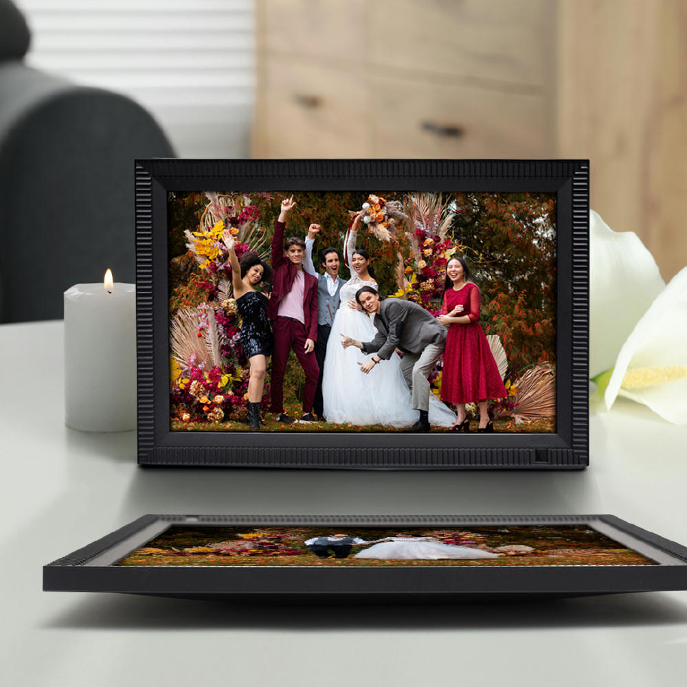 FrameMate Digital Photo Frame