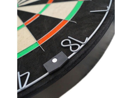 Dart Labor Dartboard BullOut Tournament mit 2 Sets Darts | inkl. 4c Druck
