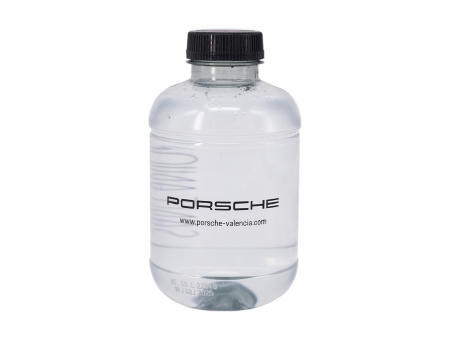 Botella de agua reciclada