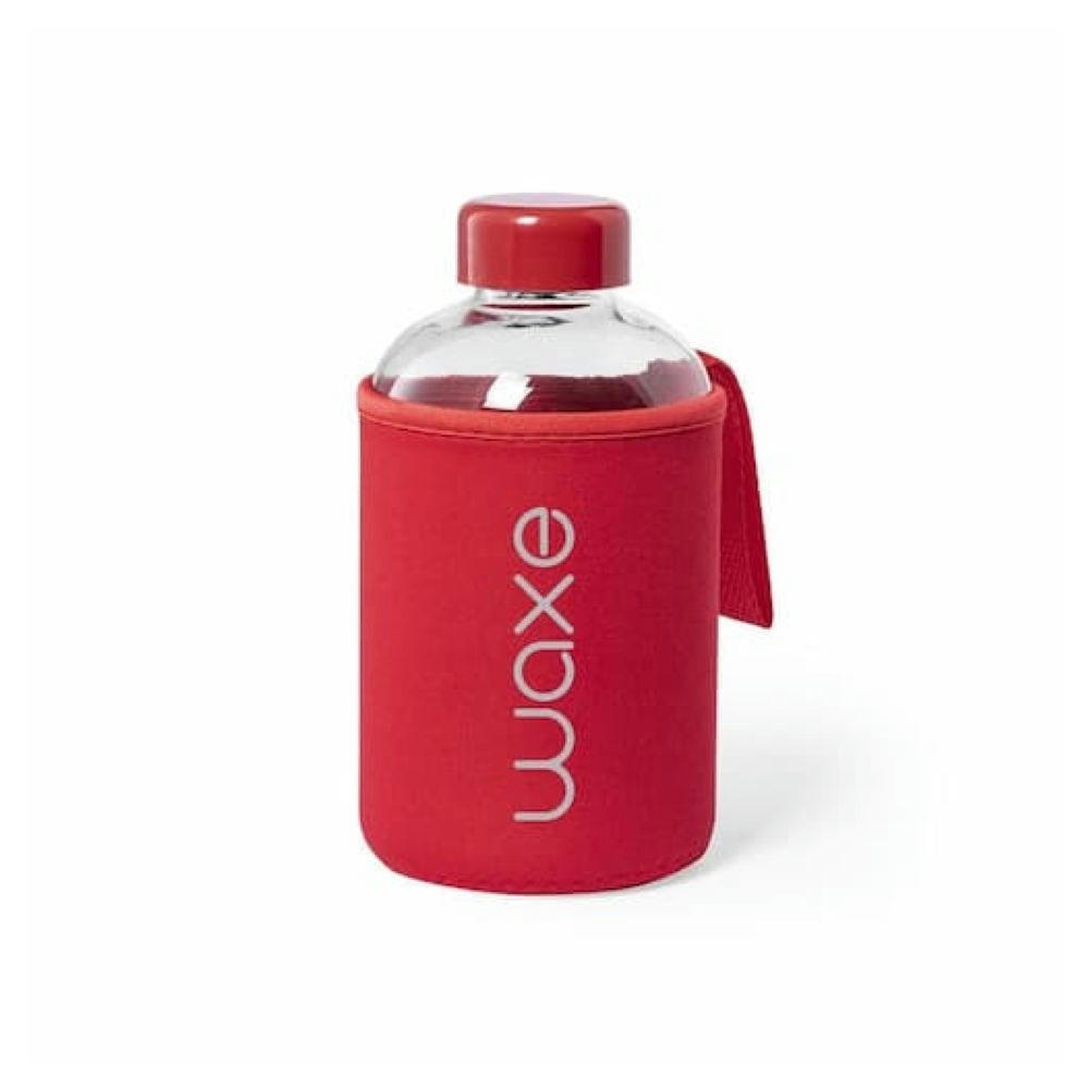 Botella de cristal con funda protectora