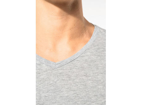 Camiseta con elastano cuello de pico hombre
