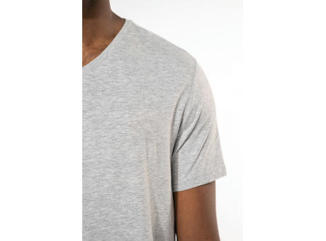 Camiseta con elastano cuello de pico hombre