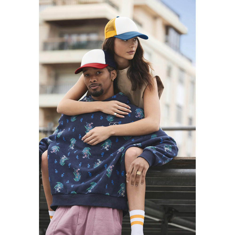 Gorra trucker de 5 paneles multicolor
