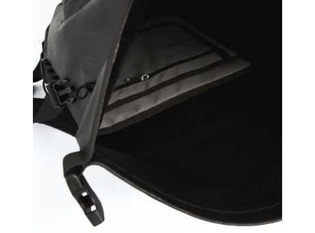 Mochila impermeable con compartimento para el casco
