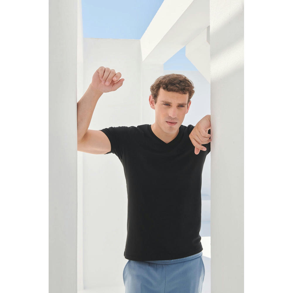 Camiseta Feel Good cuello de pico hombre