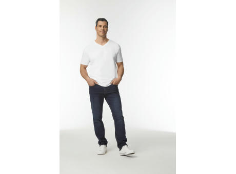 Camiseta SoftStyle cuello de pico hombre