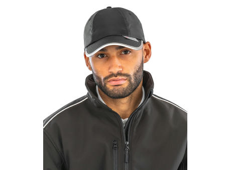 Gorra con bordes reflectantes