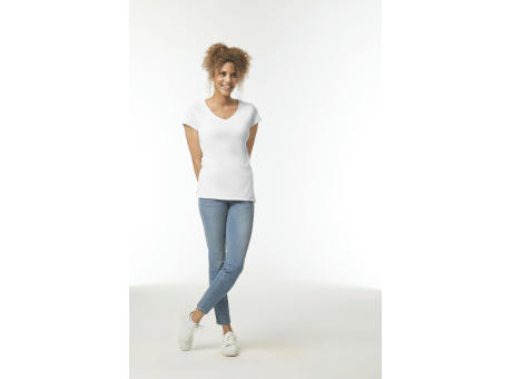 Camiseta SoftStyle cuello de pico mujer