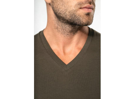 Camiseta manga larga y cuello de pico hombre