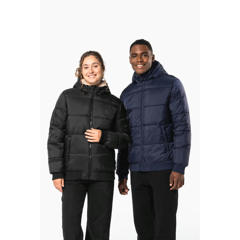 Chaqueta ripstop reciclada con capucha unisex