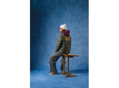 Chaqueta acolchada ecorresponsable con cuello tipo beisbolera unisex