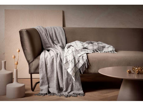 Mishka Karo mit Fransen