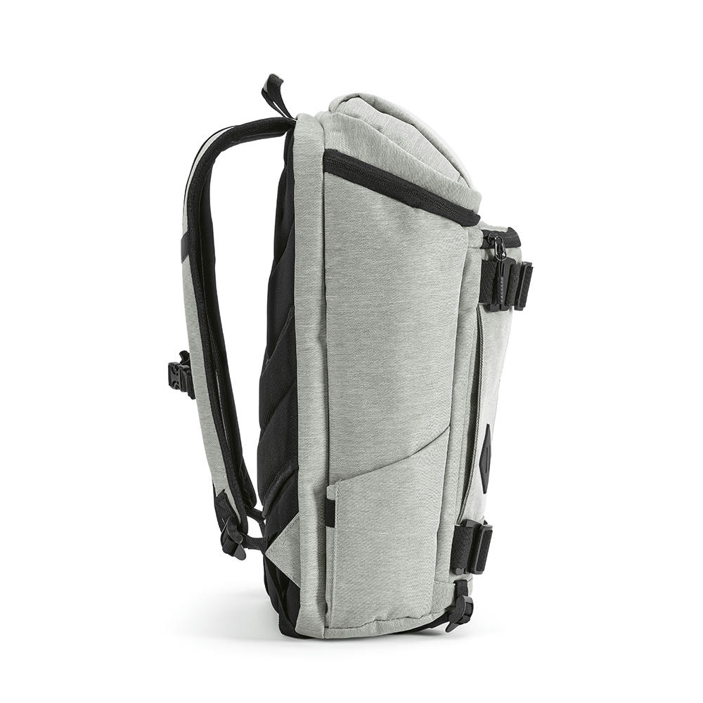 Paso 20L Rucksack aus rPET. Untere Schlaufen. Laptops bis 17"