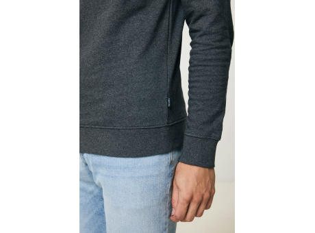 IQONIQ Denali ungefärbt. Rundhals-Sweater aus recycelter BW