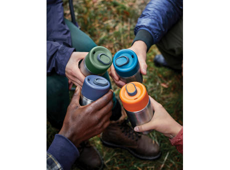 Black+Blum isolierter, auslaufsicherer Becher aus Edelstahl