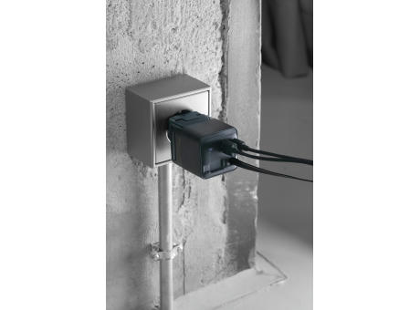 Urban Vitamin Mendocino 65W GaN-Charger mit einziehb. Kabel