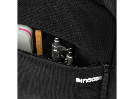 Incase ICON Slim Pack