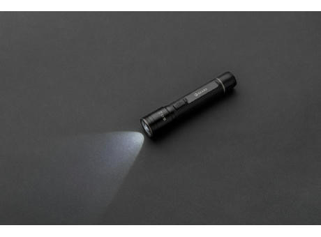 Gear X Taschenlampe aus RCS recycelt. Aluminium mit USB-Akku