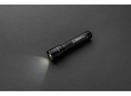 Heavy-Duty USB-Taschenlampe aus RCS recyceltem Aluminium