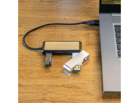 Link Dual Input USB Hub aus RCS rec. Kunststoff und Bambus