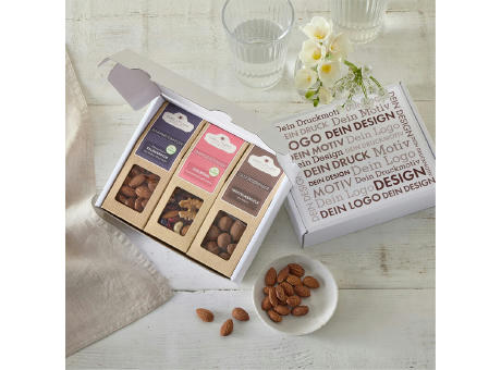 Geschenkkarton mit 3 Premium Snacks